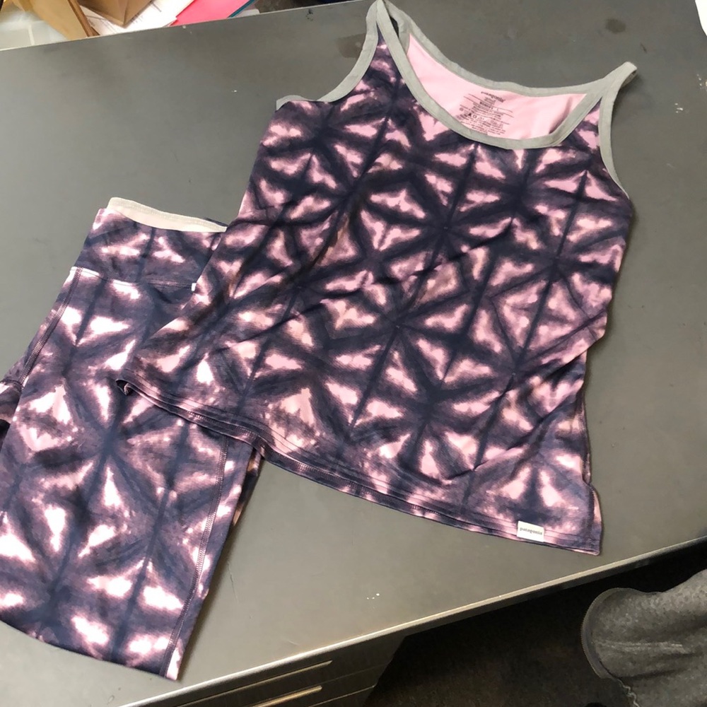 tie dye patagonia set